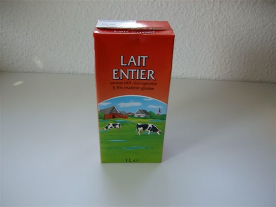 Lait entier stérilisé UHT