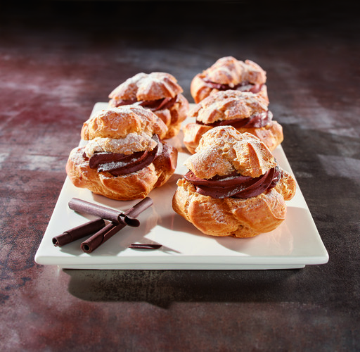 choux crème chocolat avec