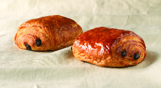 Pain au chocolat cru