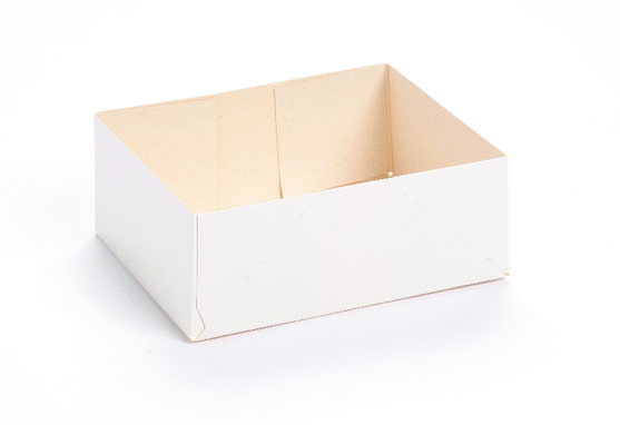 Caissette pâtissière blanche