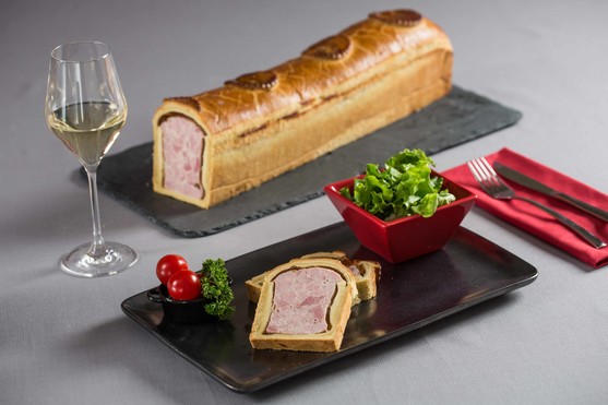 Paté en croute supérieur 1/2