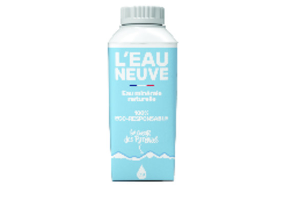 Eau minérale eau neuve