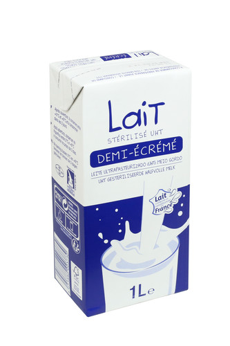 Lait demi écrémé stérilisé uht