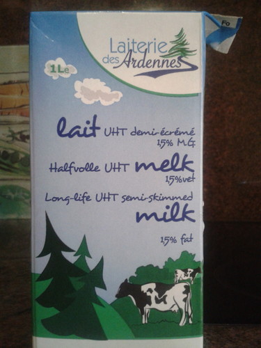 Lait uht 1/2 écrémé