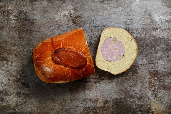 Saucisson brioche pistache