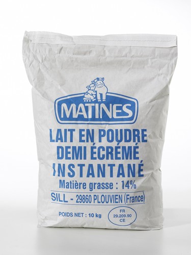 Lait en poudre demi écrémé