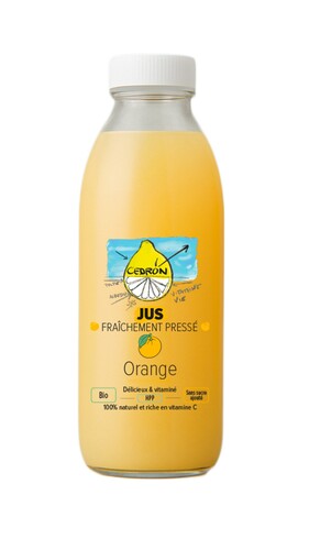 Jus d'orange bio traiter par