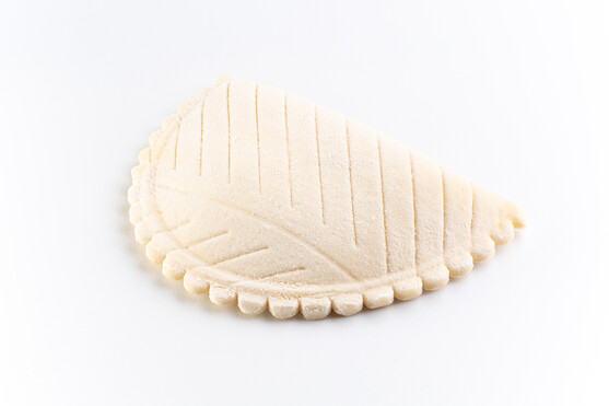 Chausson aux pommes doré prêt