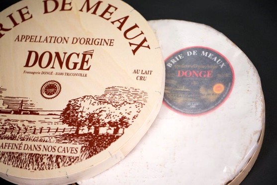 Brie de Meaux aop 1/2 affiné sur paille 