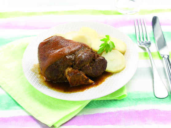 Jarret de porc avec os à la fleur de biere braise cuit sous vide