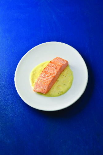 Pavé de saumon sauce au beurre blanc citronné 