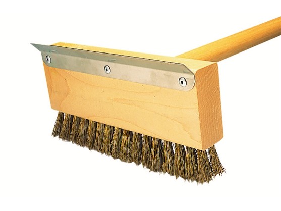 Brosse/grattoir pour four avec manche dimension 1030 x 200 m