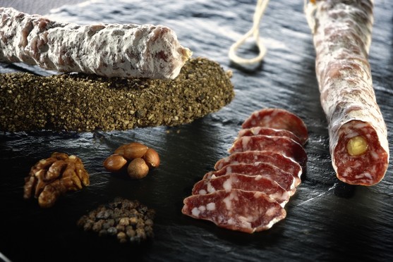 Saucisson sec aux noisettes sans nitrates et nitrites 