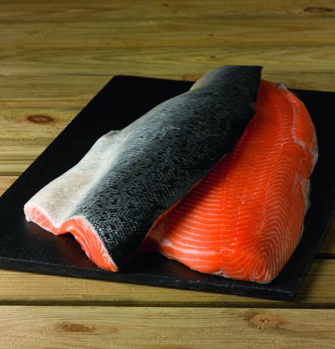 Filet de saumon islande avec peau sans aretes asc
