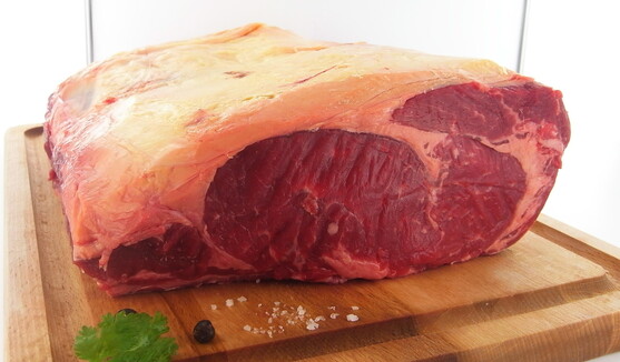 Faux filet de boeuf semi paré coupé en 2 