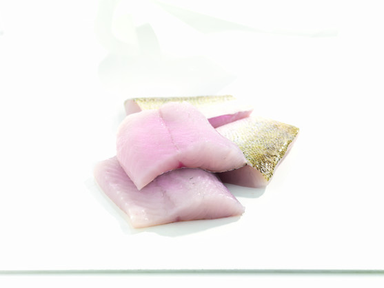 Pavé de sandre avec peau peché en eaux douces - décongelé 