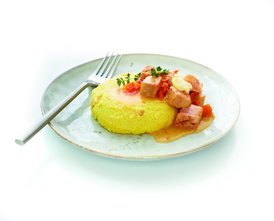 Jambon à l'os mousseline polenta crème mozzarella 