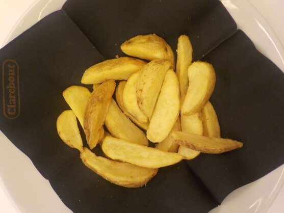 Frite préfrite avec peau  