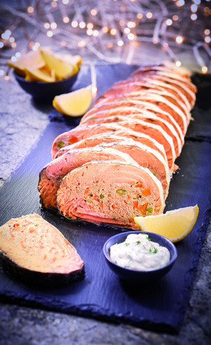 Saumon farci label rouge au légumes et cabillaud 