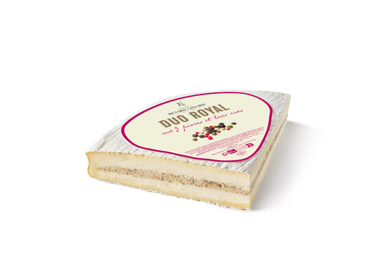 Brie duo royal aux 3 poivres et baies roses 1/4