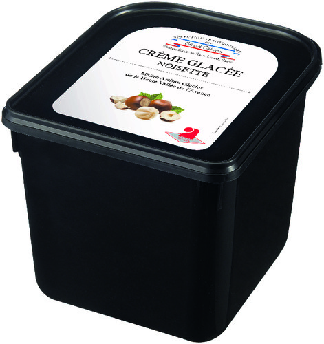 Crème glacée aux noisettes  