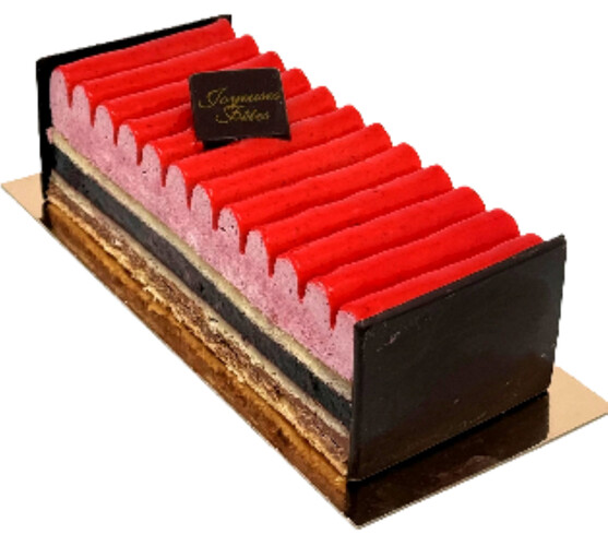 Bûche croustillante myrtille fruits rouges 6 - 8  parts 