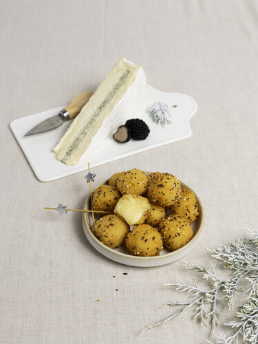 Mini brie saveur truffe panée précuite frite pièce de 500 g